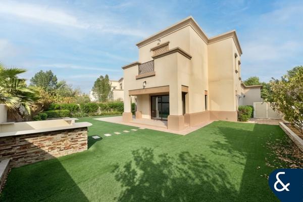 Exclusive Community | Vacant | Big Plot