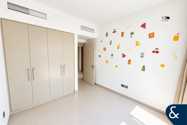 Three Bedroom | Single Row | Modern Finish
