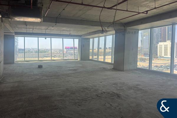 Vacant Floor I Dynamic Space | Panoramic View