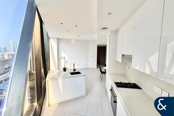 Exclusive | Spacious | City Views | Bright