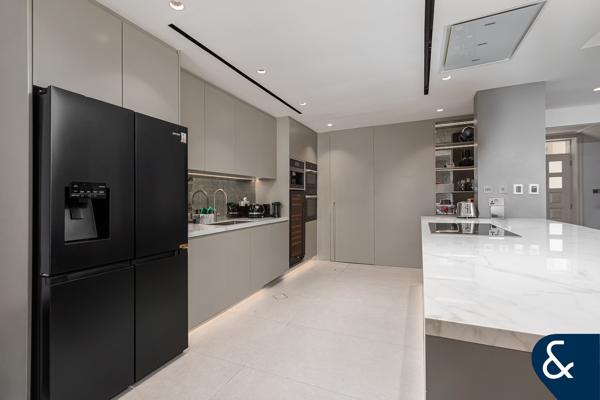 Renovated | Roof Terrace | Private Garden