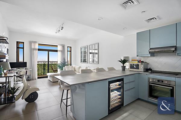 Madinat JL | Vacant on Transfer | Renovated