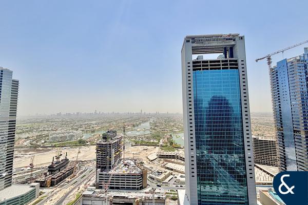 Two Bedrooms | Close to Metro | High Floor