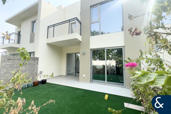 Close to pool | Single Row | Vacant Soon