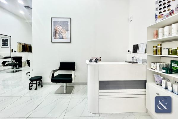 Retail Space | Great Location | Amazing Views