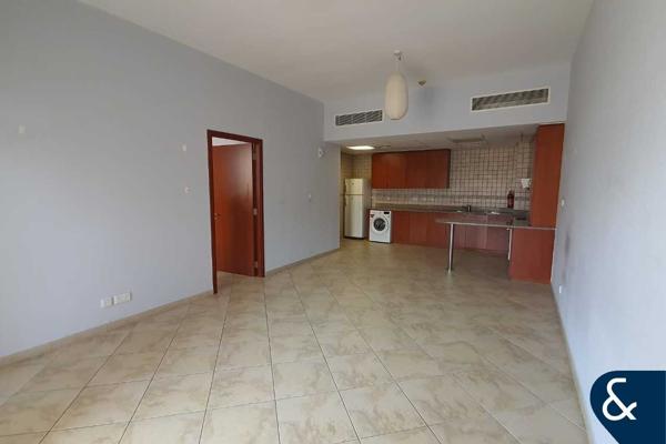 Vacant on Transfer | Large Balcony | Spacious