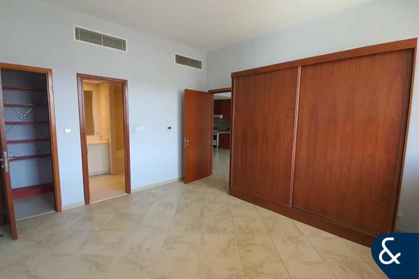 Vacant on Transfer | Large Balcony | Spacious