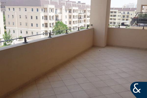 Vacant on Transfer | Large Balcony | Spacious
