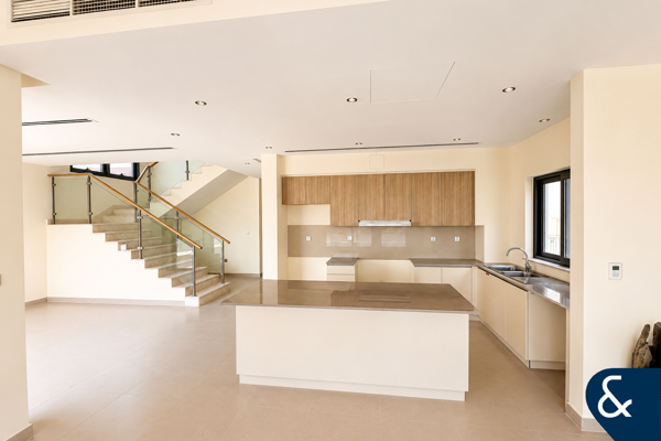 Prime Location | Single Row | Vacant