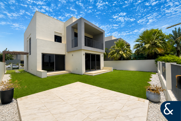 Prime Location | Single Row | Vacant