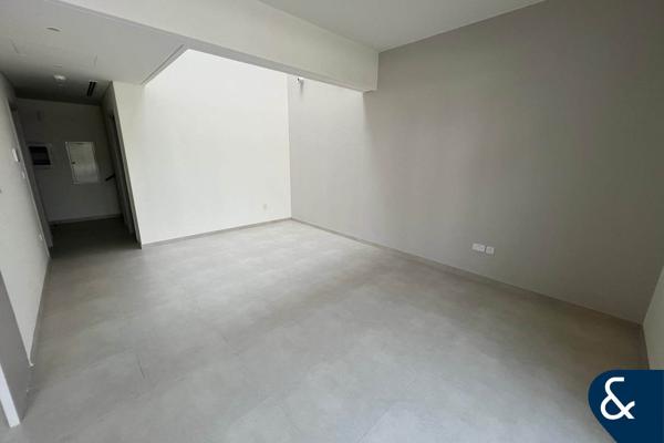 Brand New | Keys in Hand | Skylight