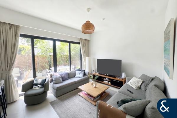 Exclusive | Pool View | Sought-After Location