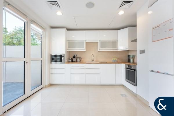 Private Pool | 4E | Fully Renovated