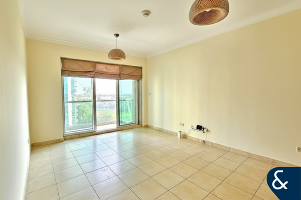 Golf Course View | One Bed | Standard Unit