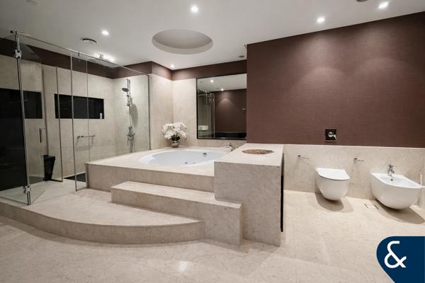 Penthouse | 4 Beds + Maid | Partial Sea View