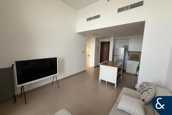 Park View | Spacious | Available 1st Sep