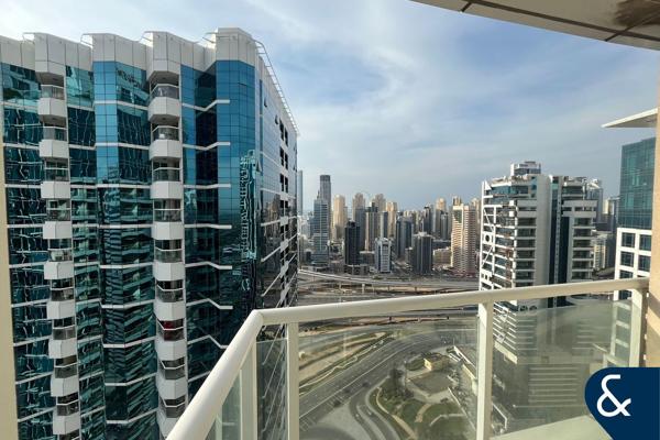Two Bedroom I High floor I Sea View