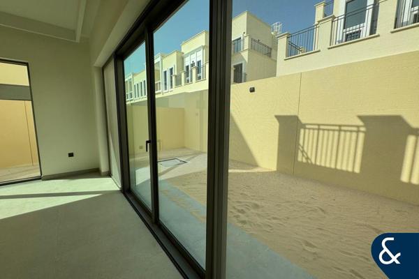 Corner Unit | 5 Bed + Maids | Quiet Area