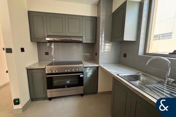 Corner Unit | 5 Bed + Maids | Quiet Area