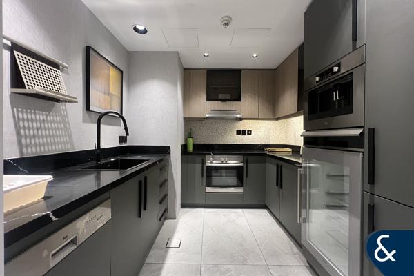 Burj view | Upgraded 2 Bedroom | 09 layout