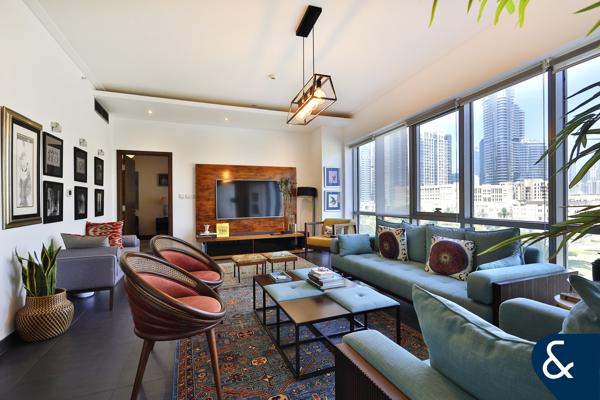 Upgraded | Largest Layout | Dining Area