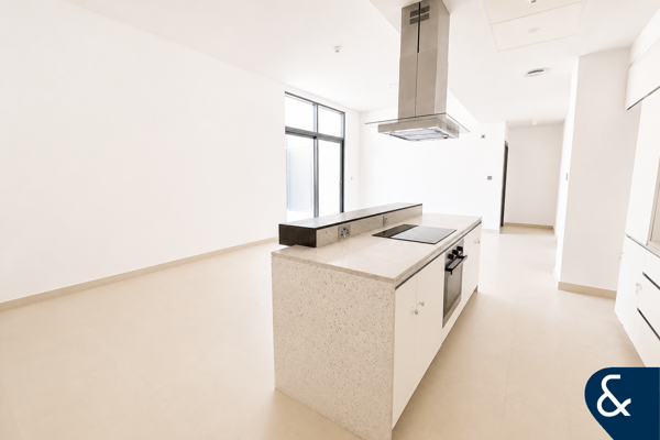 Spacious 2 bedroom | Vacant now | 1,442 sqft