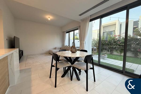 End Unit | Vacant on Transfer | Near To Park