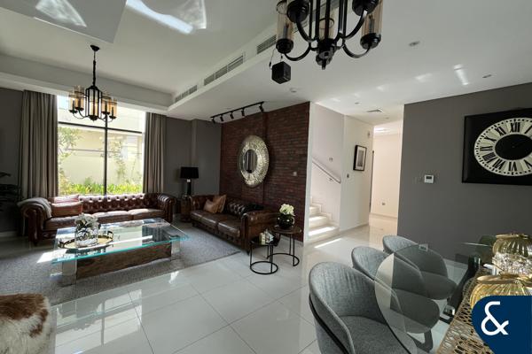 Upgraded | Park Backing | Furnished | V2