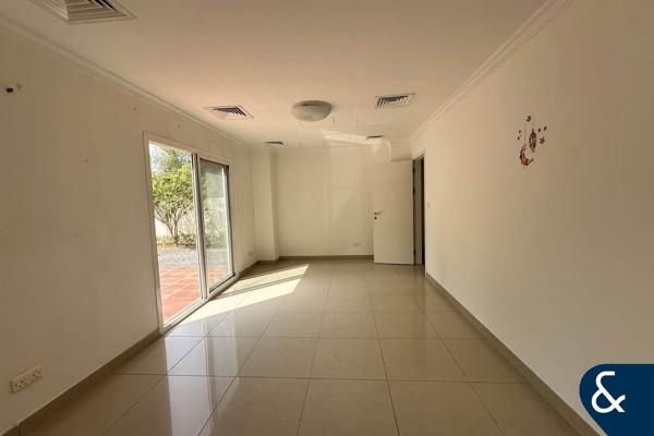 4 bedroom | Meadows 1 | Vacant on Transfer