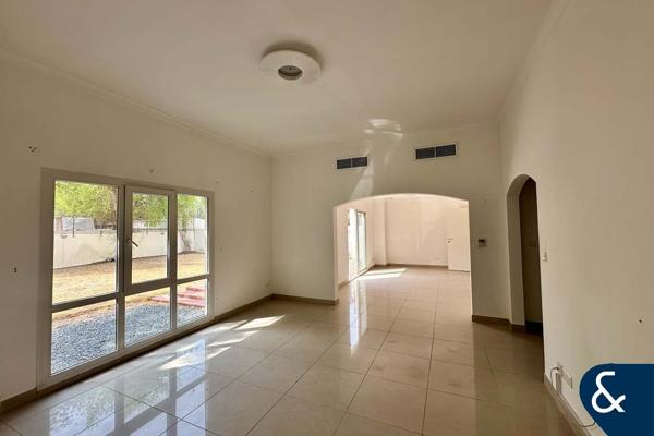 4 bedroom | Meadows 1 | Vacant on Transfer