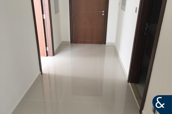 1 Bed | Vacant On Transfer | Corner Layout
