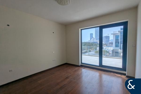 4BR + Maid + Basement | Vacant | Park View