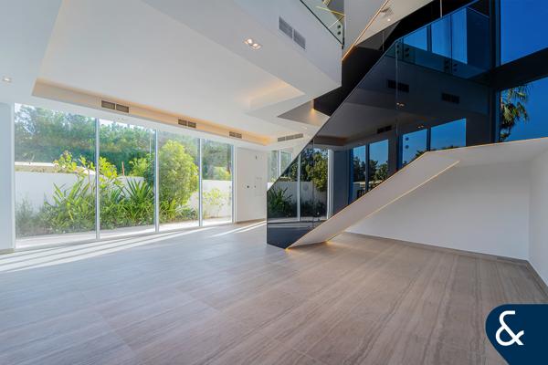 Front Row | Corner Plot | Best Location