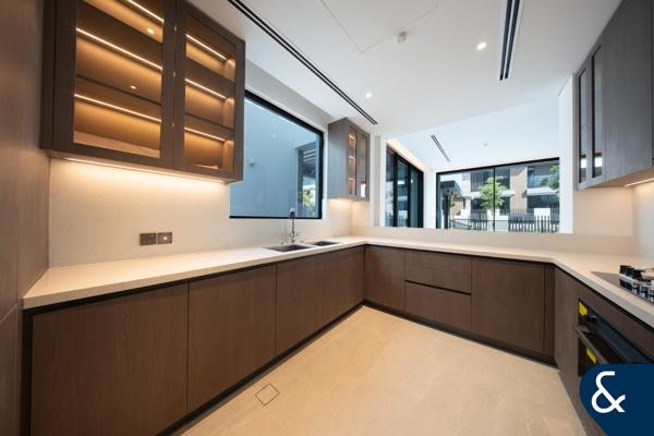 Genuine | Park Backing | Motivated Seller
