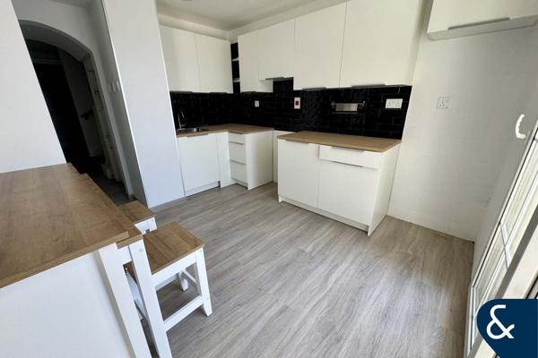Fully Upgraded | 4M | Vacant Now | 2 Bed