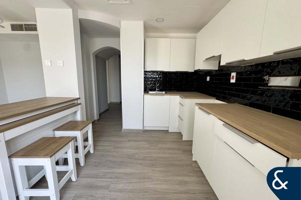 Fully Upgraded | 4M | Vacant Now | 2 Bed