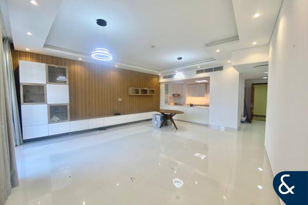 Upgraded | Investors Deal | Spacious | 2 Bed