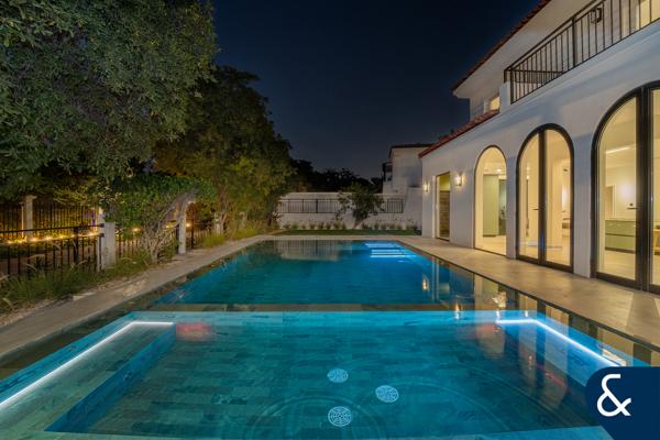 Exclusive | Luxury Upgrade | Corner Unit