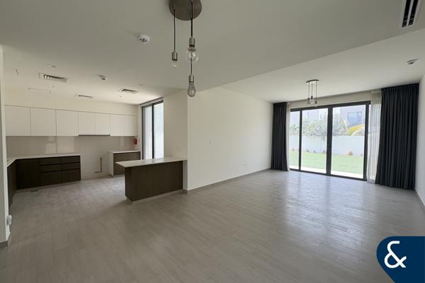 Large Plot | Open Plan Living | Rented