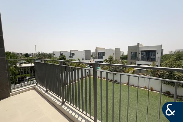 Large Plot | Open Plan Living | Rented