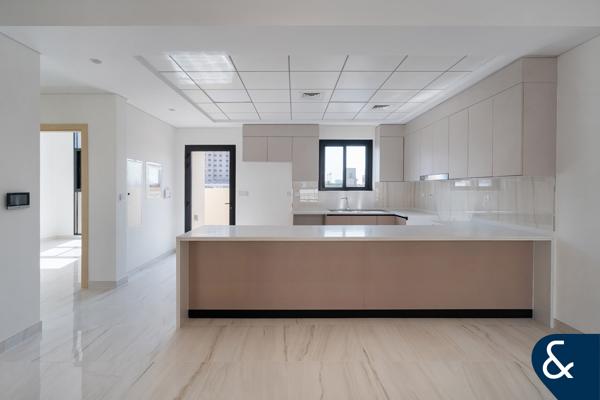 Exclusive | 4 Bed Townhouse | Brand New
