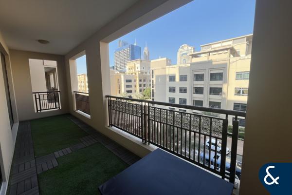 Upgraded | Large 1 Bed | Vacant on Transfer