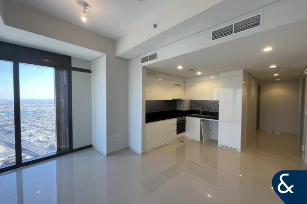 Canal Views | High Floor | Luxury Living