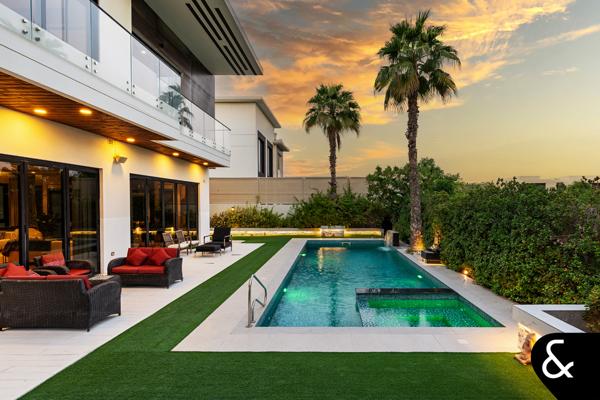 5 Bedrooms | Park Backing | Mansion