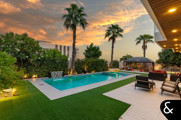 5 Bedrooms | Park Backing | Mansion