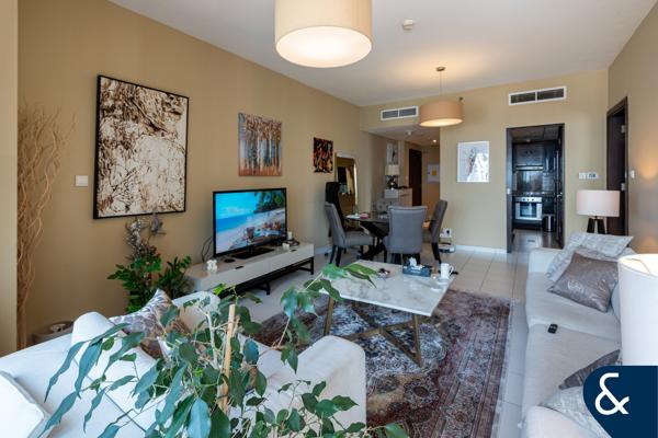 1 Bedroom | Furnished | Upgraded Bathroom