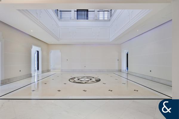 Elegant 5BR Mansion | Lake View | Sector E