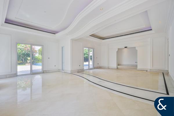 Elegant 5BR Mansion | Lake View | Sector E