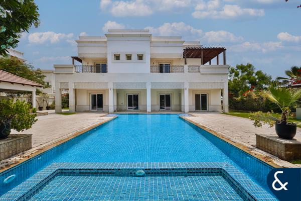 Elegant 5BR Mansion | Lake View | Sector E