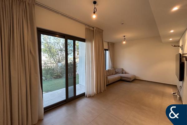 Single Row | Prime Location | Vacant Now